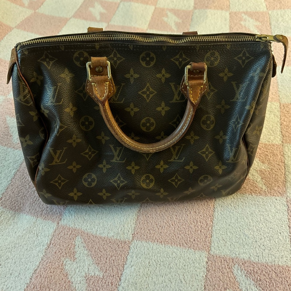 Louis Vuitton Speedy 30